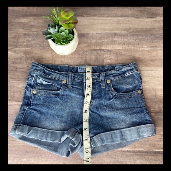 Karma Blue Jean Shorts Size 10 - Picture 7 of 8